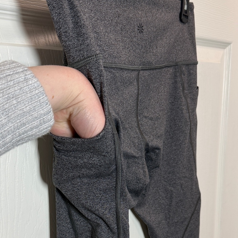 Athleta Salutation Stash Pocket Capri Leggings - Picture 8 of 10
